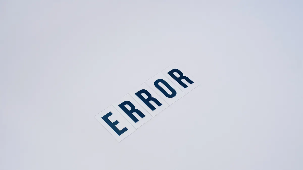 10 prompt templates and editor workflows to fix common AI content errors — Word Error on White Surface